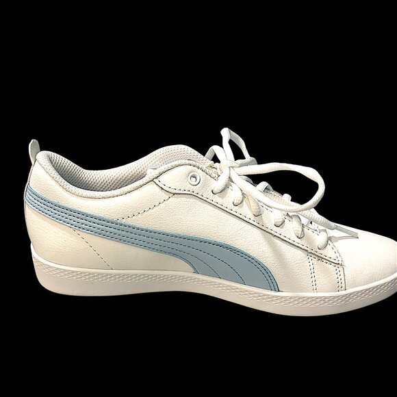 NWOT-PUMA Women's Vikky v3 Leather White and Light Blue Sneakers - Picture 13 of 15